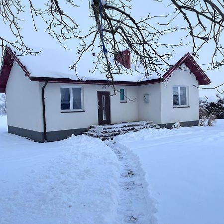 Wygodny Dom Na Ponidziu Z Basenem Villa Wislica Exterior foto