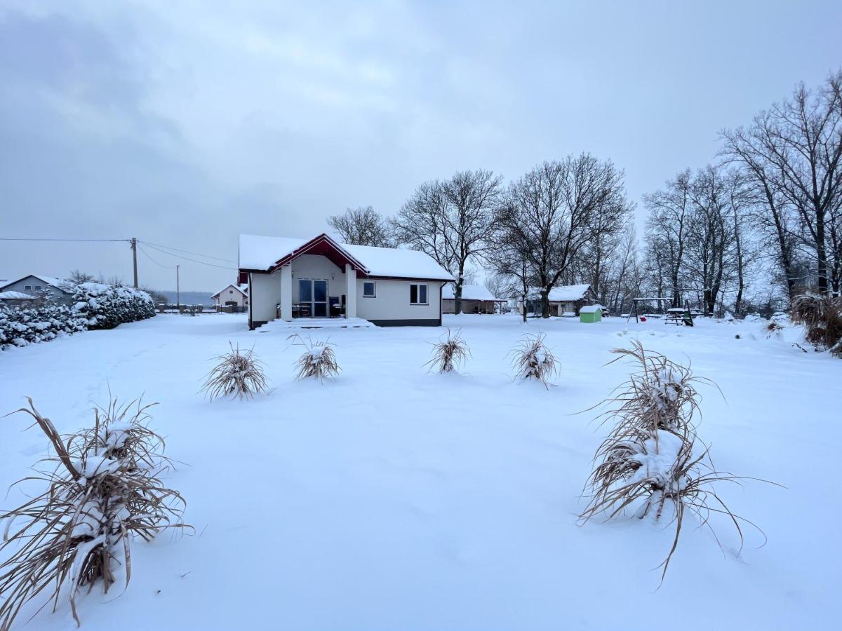 Wygodny Dom Na Ponidziu Z Basenem Villa Wislica Exterior foto