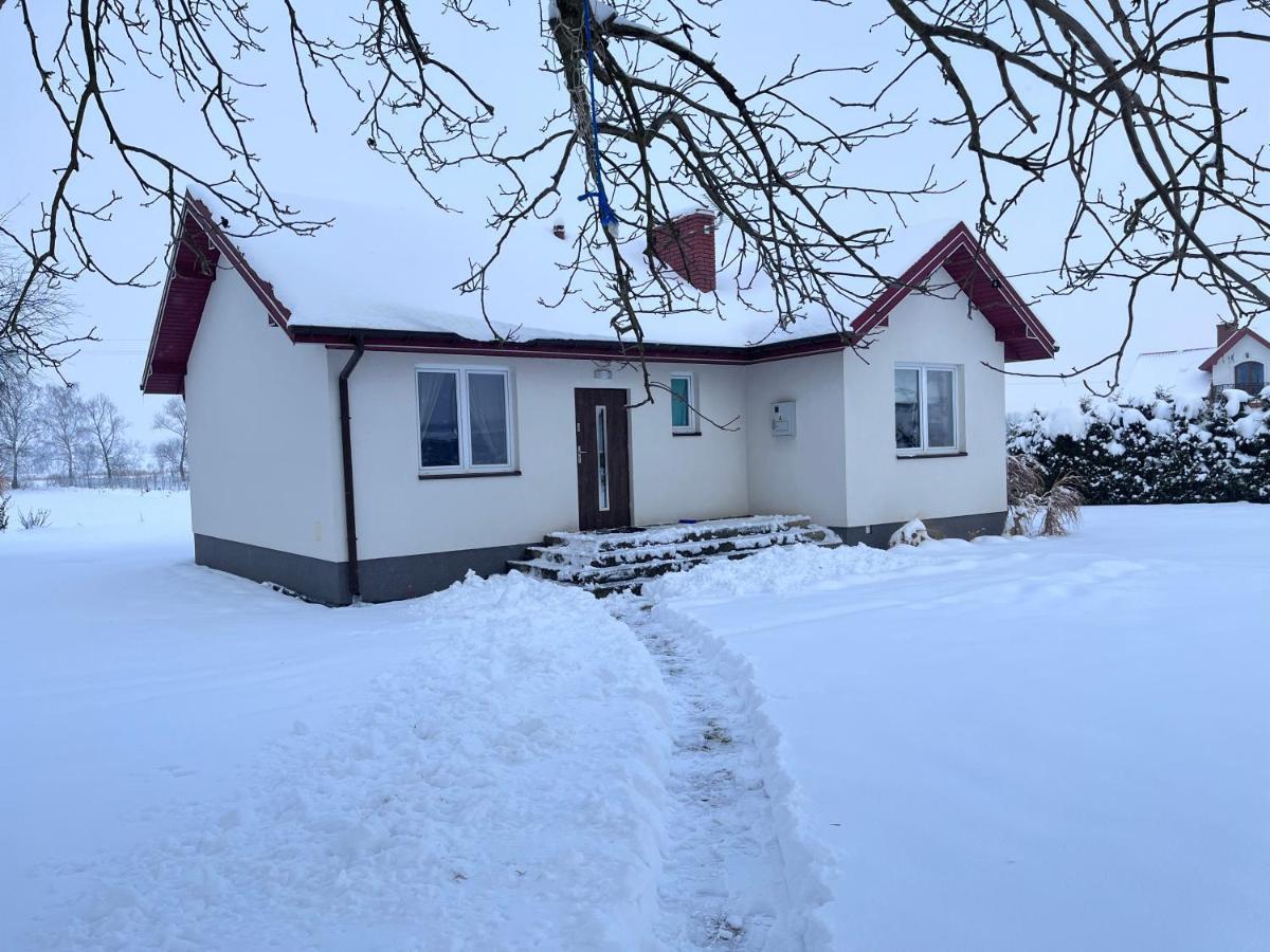 Wygodny Dom Na Ponidziu Z Basenem Villa Wislica Exterior foto